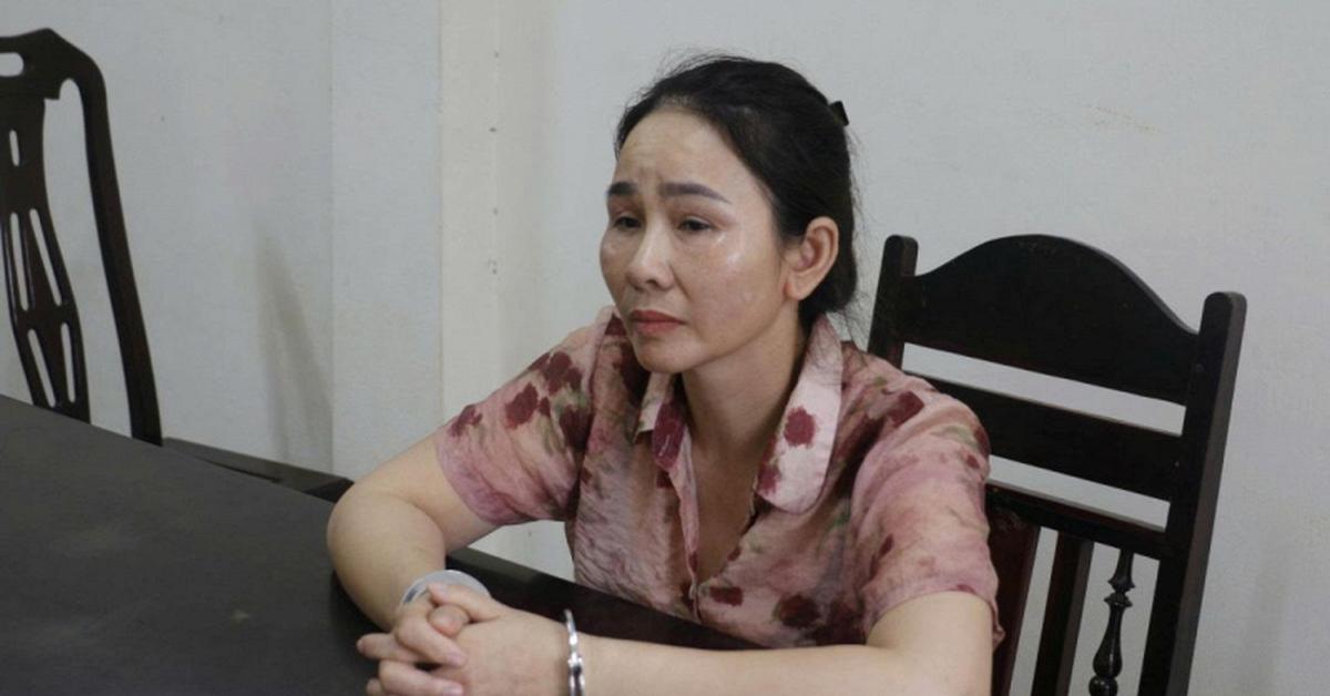 Bắt người phụ nữ buôn hải sản Phạm Thị Hương SN 1982