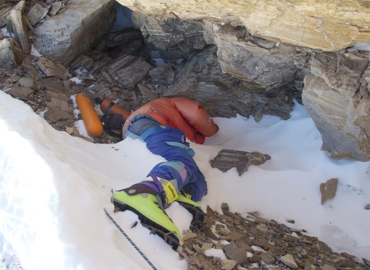 Sau 30 năm, thi thể "Giày xanh" đóng băng trên đỉnh Everest sắp được đưa về nhà