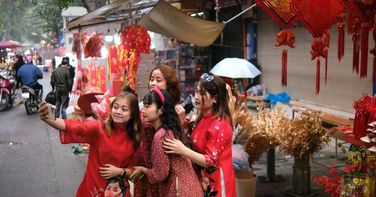 Công đoàn thống nhất phương án nghỉ Tết Nguyên đán Đinh Mùi 2027 kéo dài 7 ngày