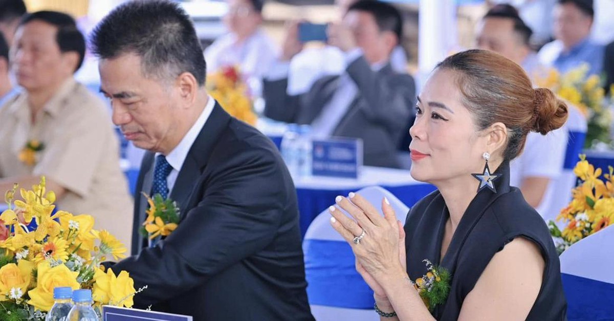 Nữ ca sĩ Quảng Bình là Phó chủ tịch nói rõ nguyên tắc làm việc