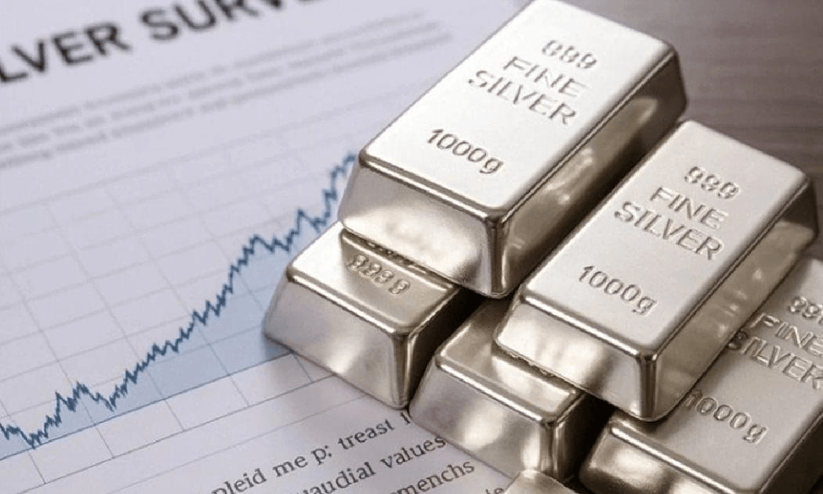Quỹ bạc lớn nhất thế giới bất ngờ gom hơn 100 tấn bạc trong một phiên