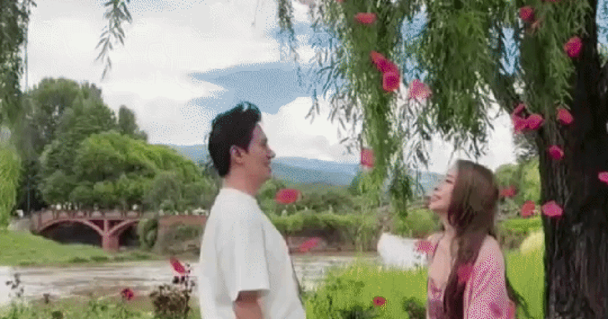 Quỳnh Nga muốn có con ở tuổi U40 sau khi xây biệt thự sống chung với Việt Anh