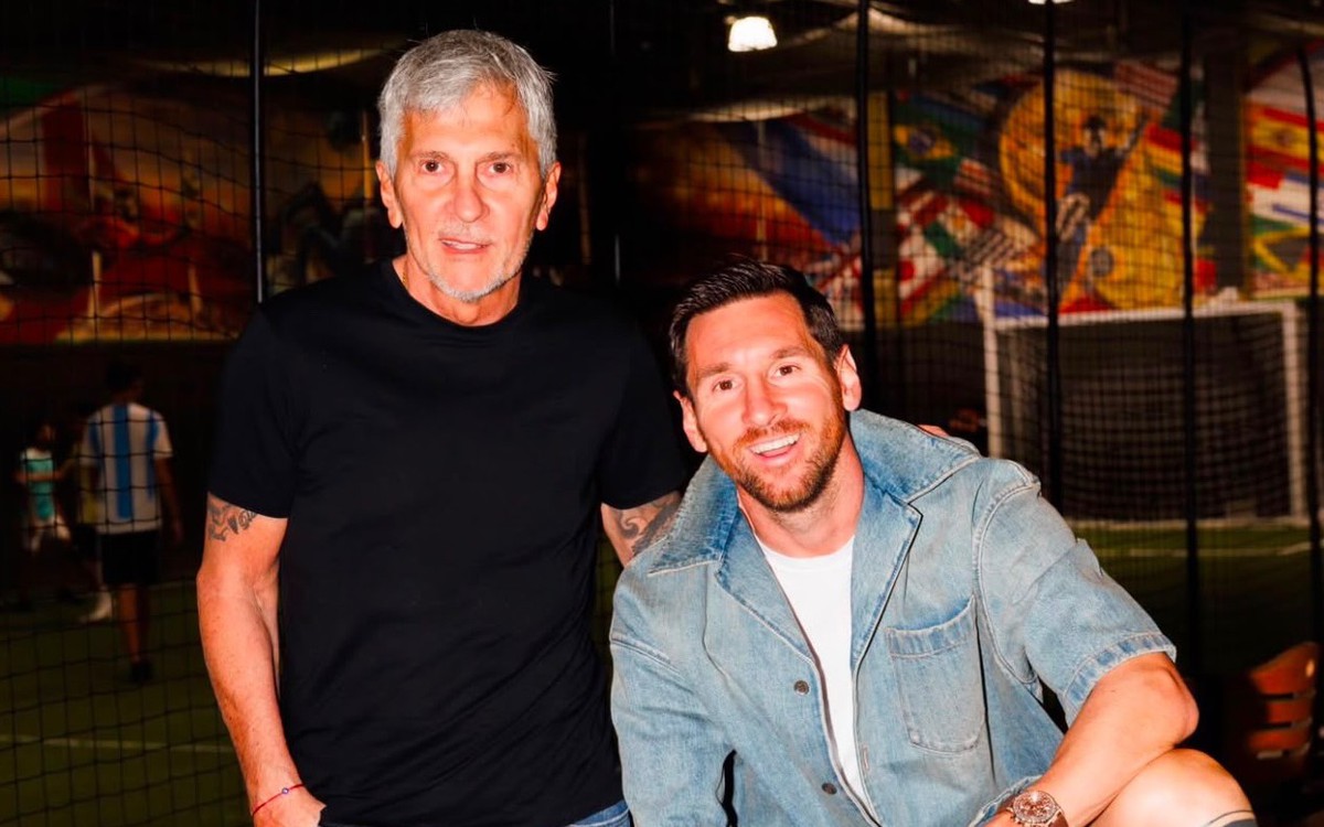 Messi viết tâm thư đau xé lòng tiễn biệt cha, Ronaldo liền gửi lời động viên ấm áp