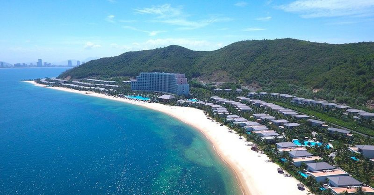 Bãi biển miền Trung hội tụ gần 20 khách sạn, khu nghỉ dưỡng cao cấp: Nhiều người đã đi nhưng chưa biết tên