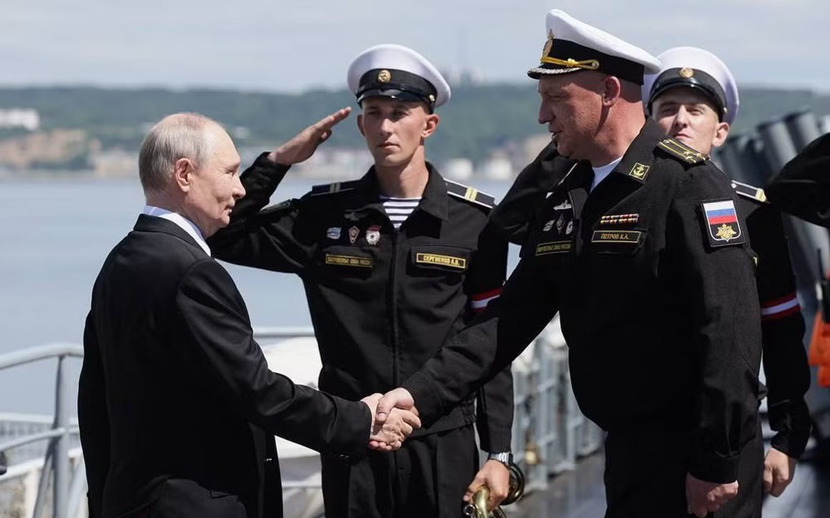 Ông Putin: Nga sẽ đáp trả tương xứng nếu phương Tây bắt giữ các tàu thương mại