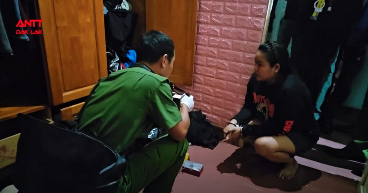 Công an khám xét nơi ở, bắt giữ Ngô Diễm Thương SN 1981 trong đường dây phức tạp