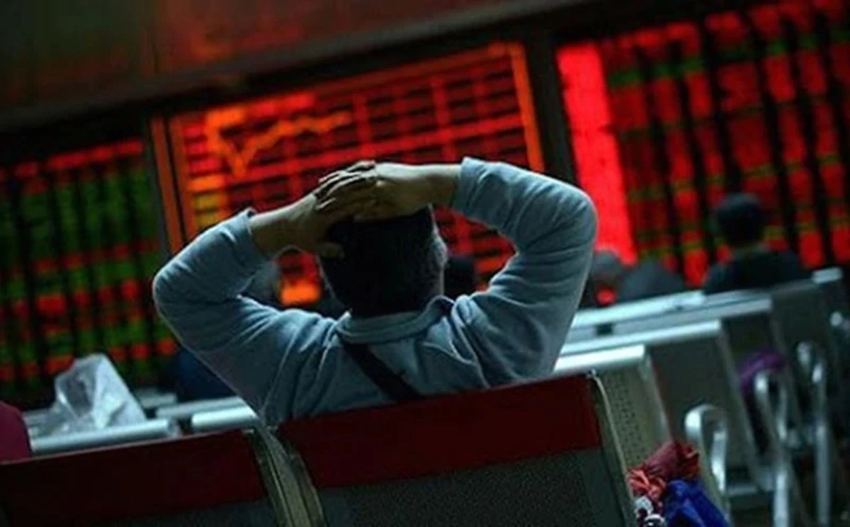 Cổ phiếu trụ bị bán mạnh, VN-Index "rơi" 64 điểm sau 2 phiên