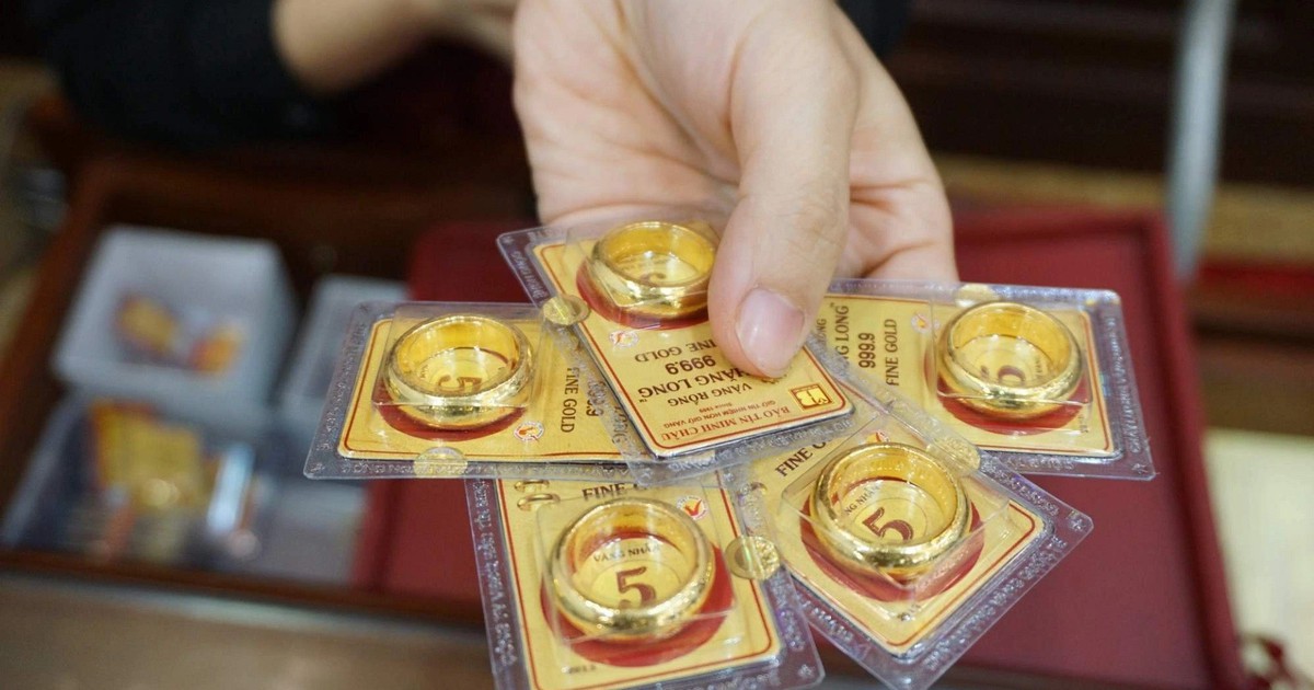 Giá vàng nhẫn trơn, vàng miếng sáng 15/8 tại SJC, PNJ, DOJI, Bảo Tín Minh Châu và Bảo Tín Mạnh Hải