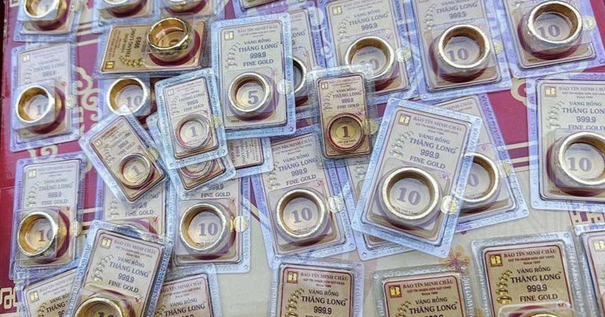 Vì sao không nên dồn toàn bộ tiền tiết kiệm vào vàng?