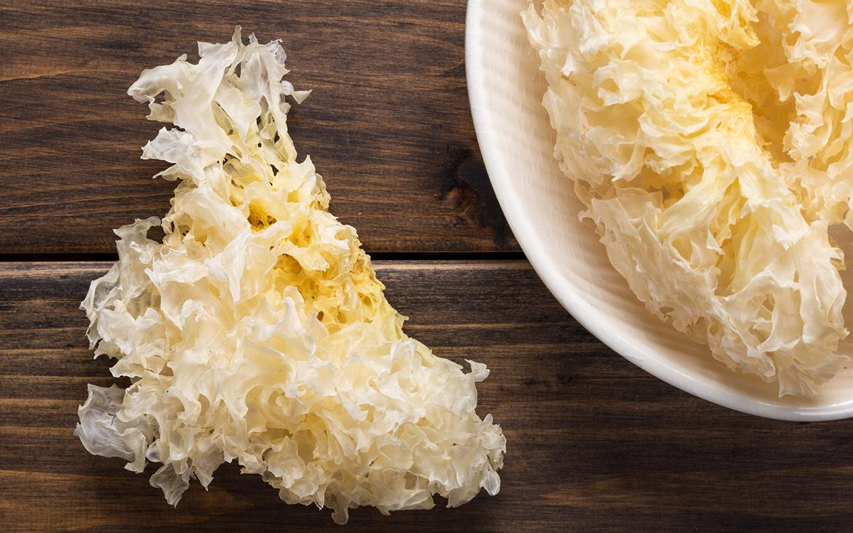 Ở Việt Nam có một loại nấm được ví như “collagen thực vật”: Phái đẹp Nhật - Hàn mê mẩn vì công dụng dưỡng ẩm, cải thiện nếp nhăn lão hóa