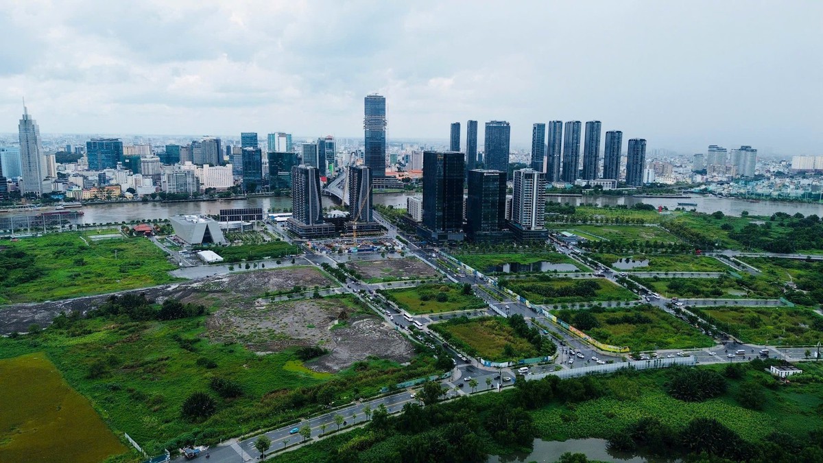 Đấu giá lại lô đất vàng Thủ Thiêm mà Tân Hoàng Minh bỏ cọc vào tháng 9, giá khởi điểm 295 triệu/m2