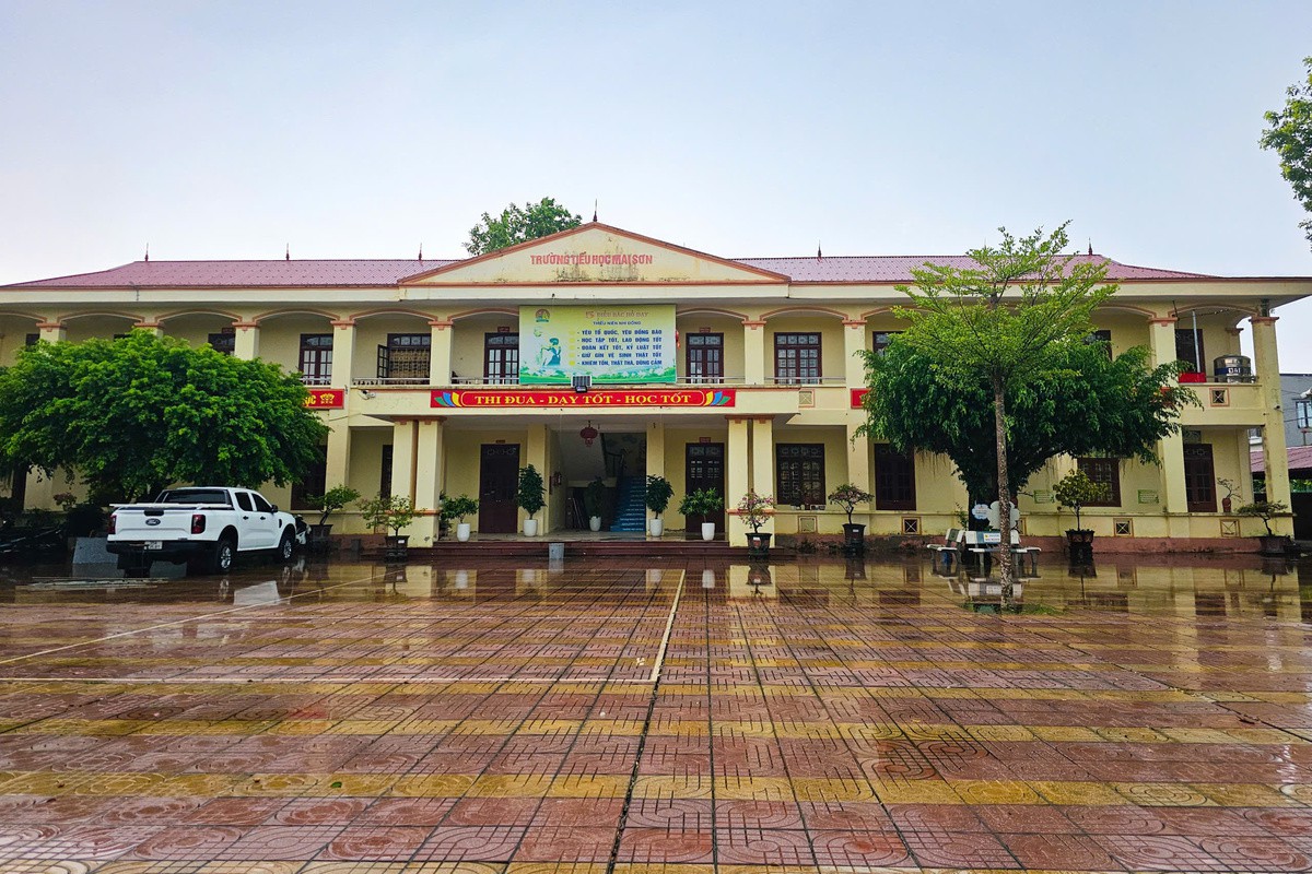 Vụ hiệu trưởng ở Ninh Bình "đập bàn, ném cốc": Lãnh đạo phường thông tin