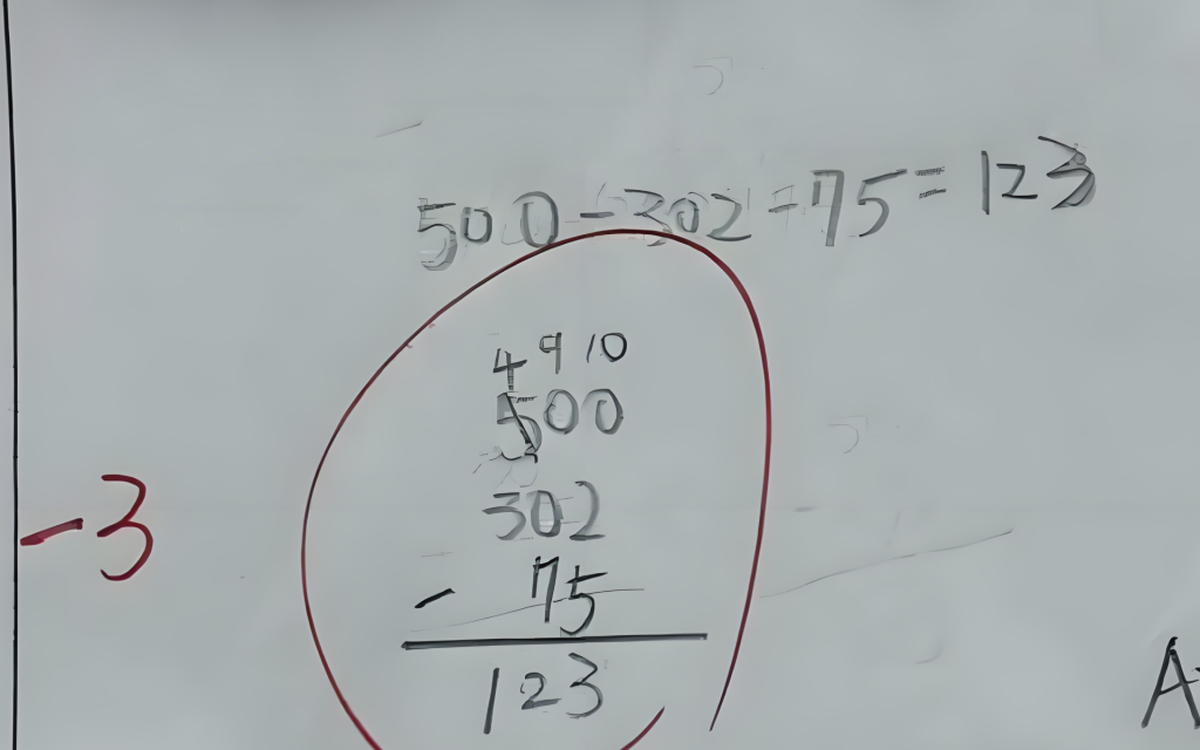 Con làm "500-302-75=123" vẫn bị trừ 3 điểm, mẹ nhìn mãi không hiểu: Ai nói Toán lớp 3 là dễ?