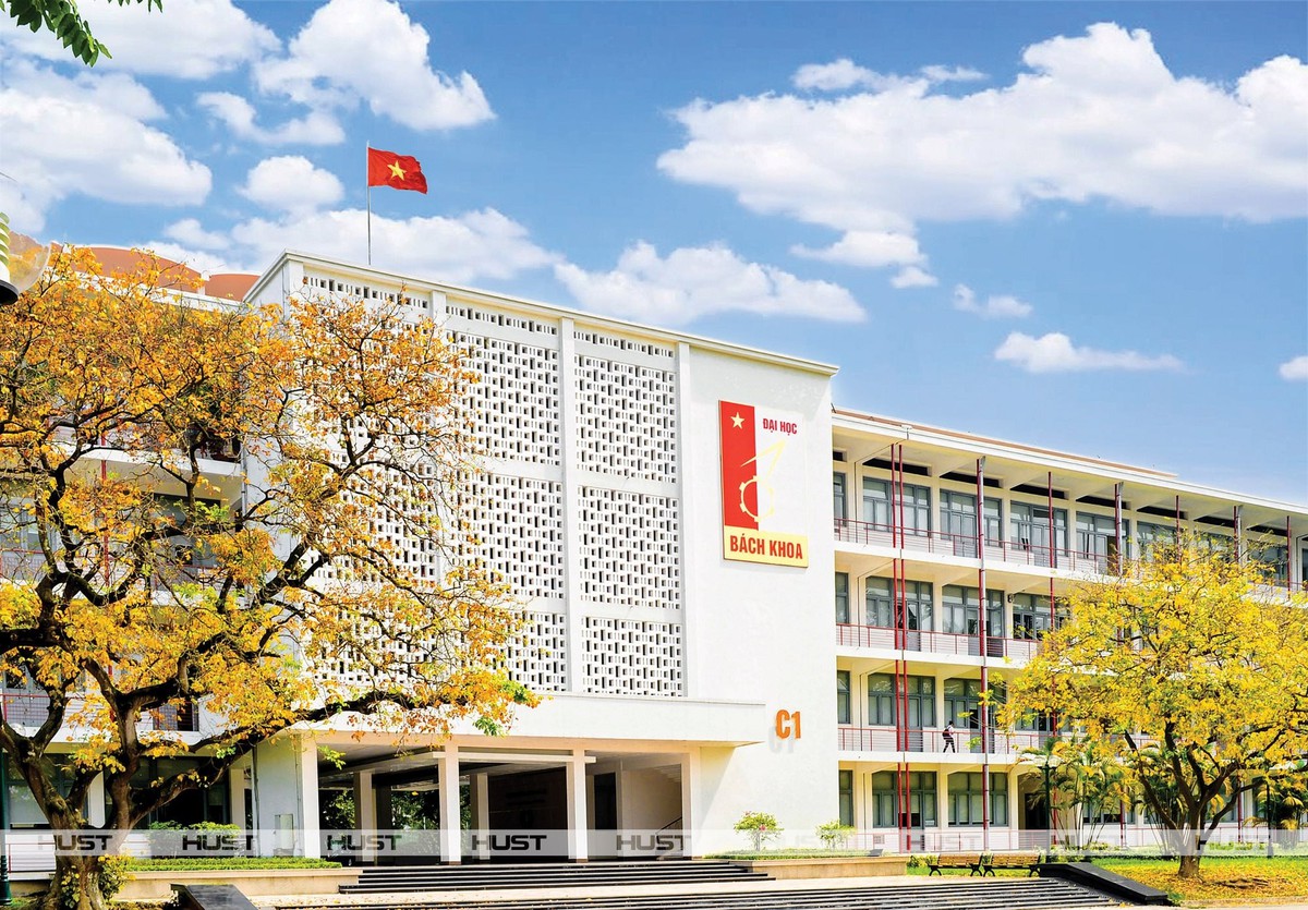 1 trường ĐH công lập có 30/68 ngành lấy trên 27 điểm: Quy tụ 280 phó giáo sư, 797 tiến sĩ, có quỹ học bổng hơn 70 tỷ đồng, đặt mục tiêu vào Top 100 châu Á