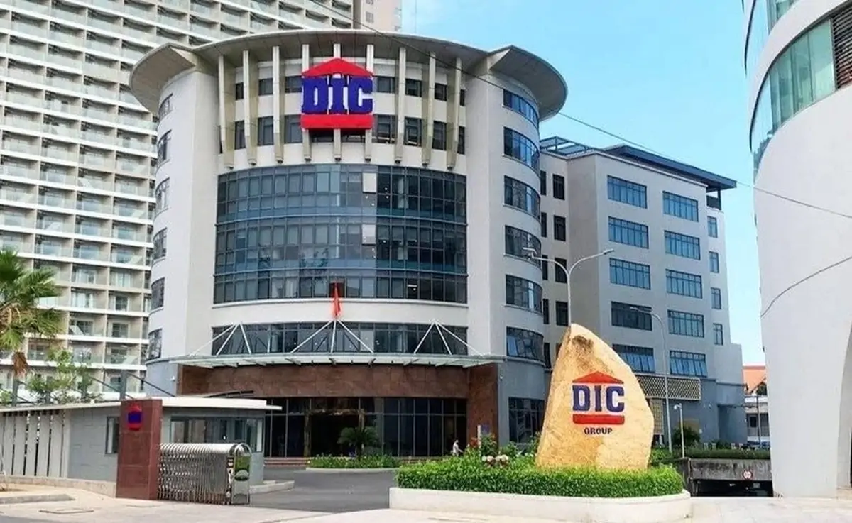 Gia đình chủ tịch liên tục bị bán giải chấp cổ phiếu, DIC Corp làm ăn ra sao?