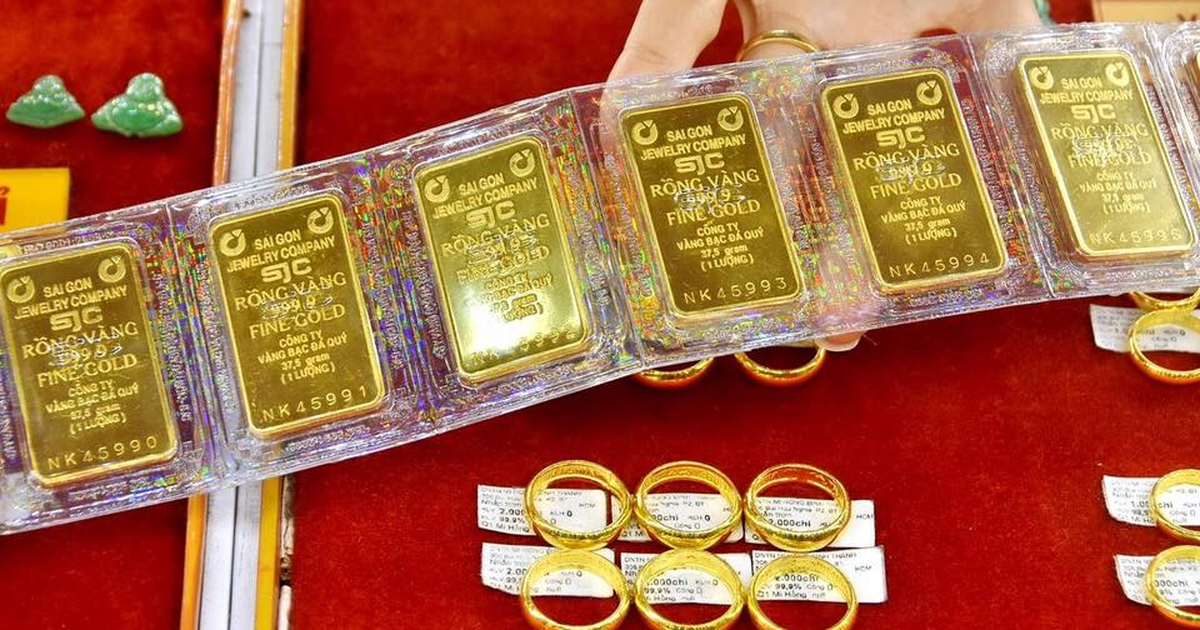 Giá vàng nhẫn trơn, vàng miếng trưa 20/8 đồng loạt quay đầu giảm