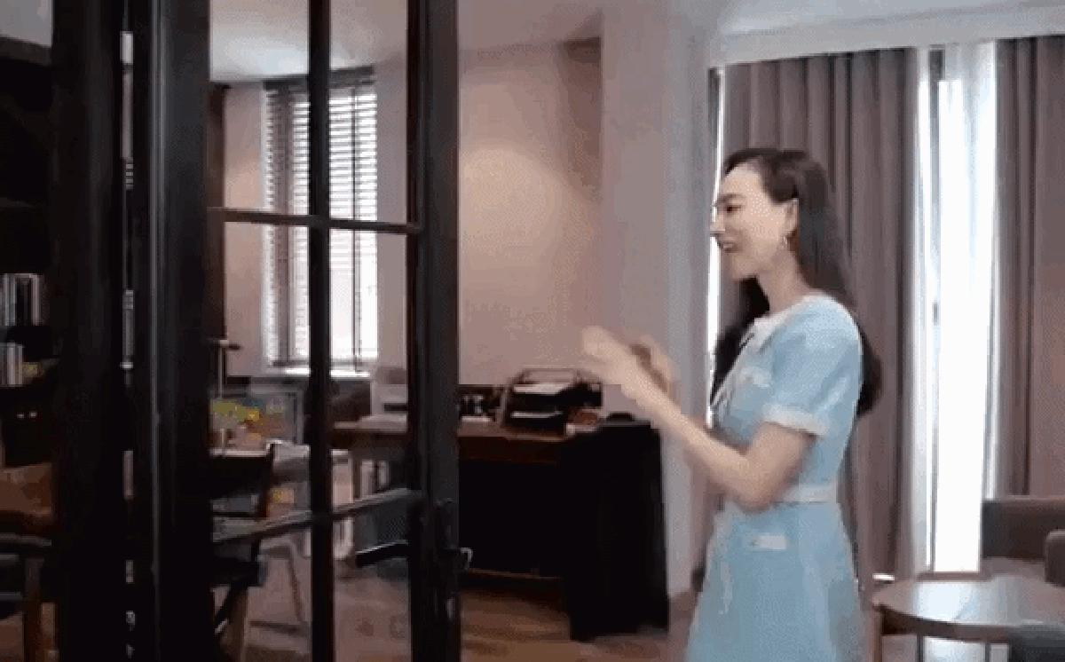 Mỹ nhân Việt bỏ hào quang showbiz, ở ẩn nuôi con trong biệt thự trăm tỷ