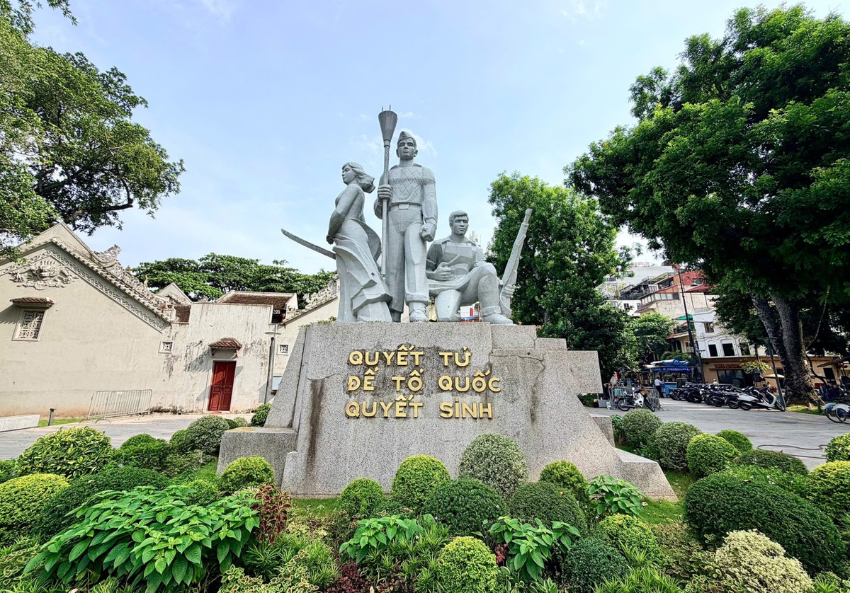 Di dời tượng đài "Quyết tử để Tổ quốc quyết sinh": Hà Nội thông tin mới nhất