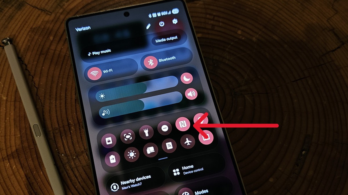 Người dùng điện thoại Android chú ý: Trên màn hình xuất hiện biểu tượng chữ "N" thì phải kiểm tra ngay