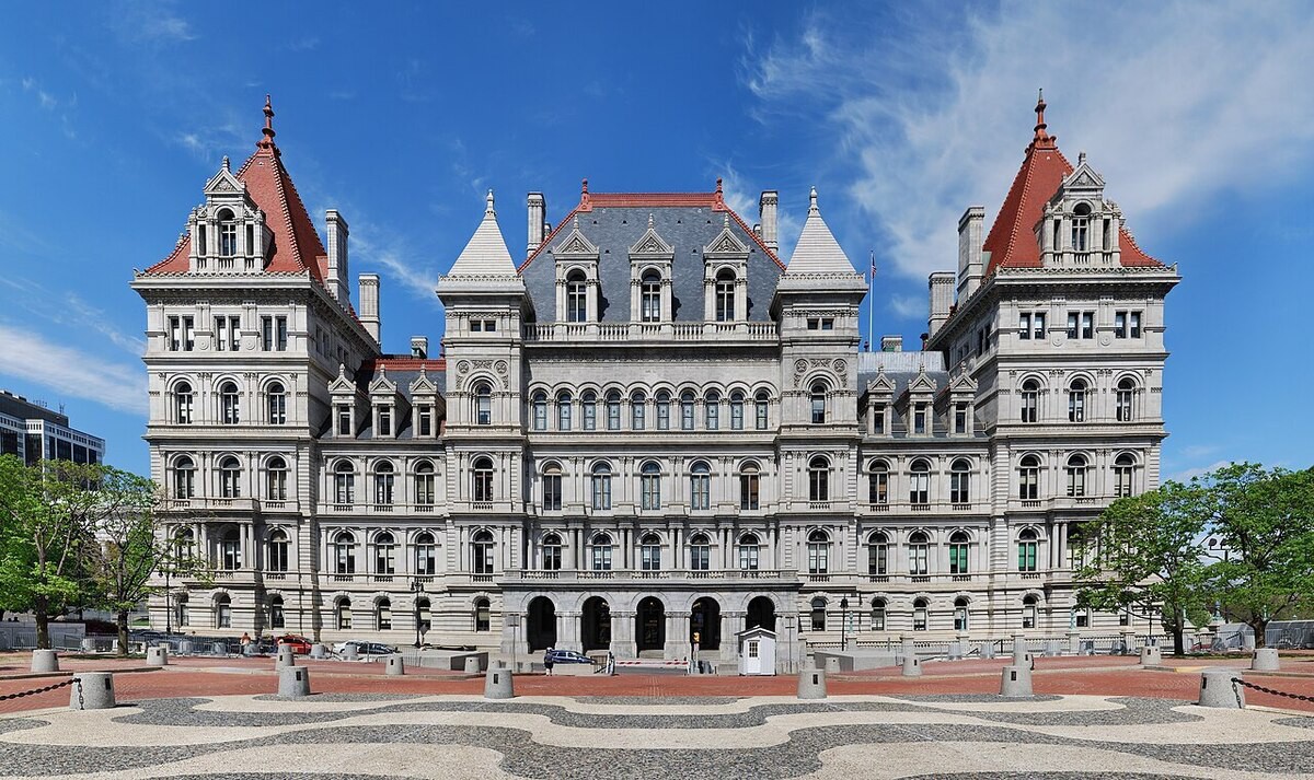 FBI chặn âm mưu đánh bom tòa nhà lập pháp bang New York
