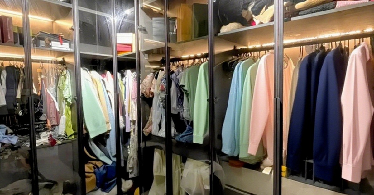 Vì sao tủ quần áo trong suốt từng là xu hướng, nay dần "thất sủng"?