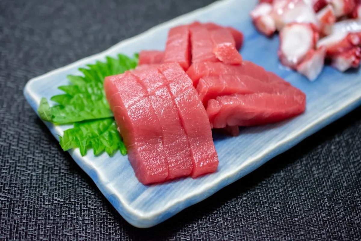 Cảnh báo ăn sashimi cùng thứ này dẫn đến tổn thương thận cấp tính: Bác sĩ tiết lộ 5 thói quen ăn uống làm tăng nguy cơ chạy thận phải bỏ ngay