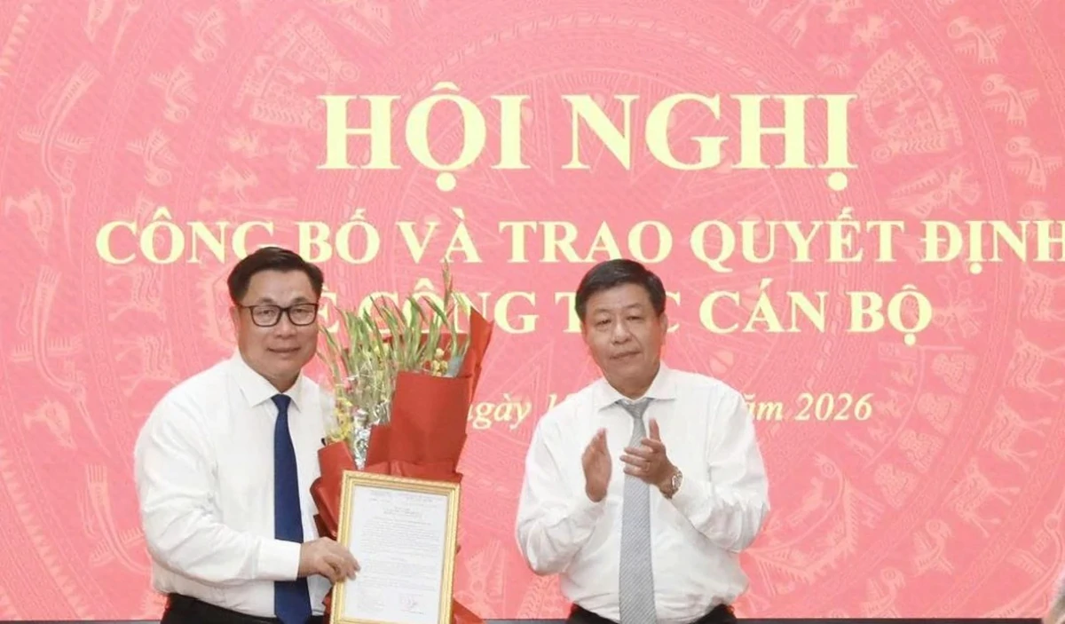 Điều động, bổ nhiệm nhân sự ở Hà Nội và 3 tỉnh, thành