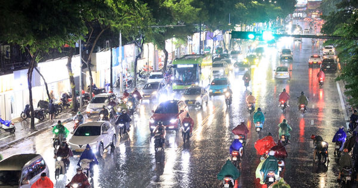 Hà Nội: Nhiều "điểm đen" không còn úng ngập trong đợt mưa kéo dài