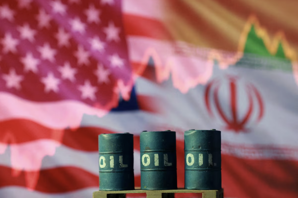 Ông Trump phát động "chiến tranh kinh tế": Cú đấm thép buộc Iran nhượng bộ?
