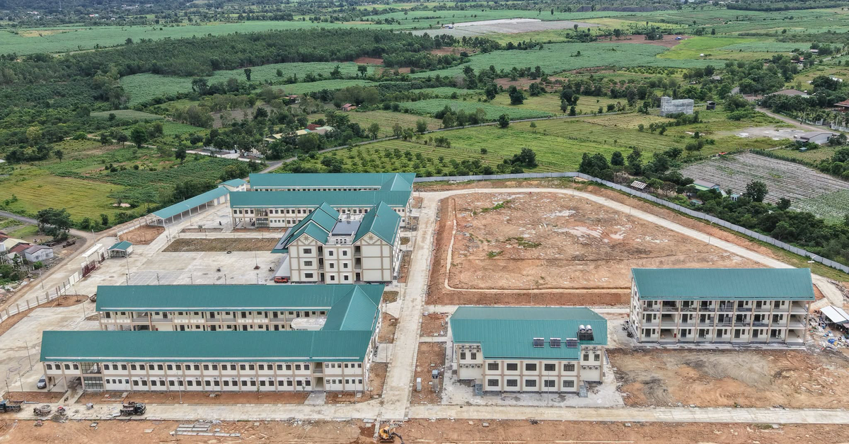 Việt Nam vừa hoàn thành 1 trường nội trú liên cấp quy mô gần 6ha, đầu tư 158 tỷ đồng: Thi công chỉ trong 9 tháng, ký túc xá có điều hòa, bình nóng lạnh
