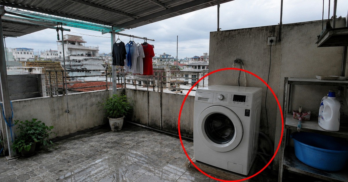 Lời khuyên cho những gia đình đang đặt máy giặt ngoài ban công, sân thượng