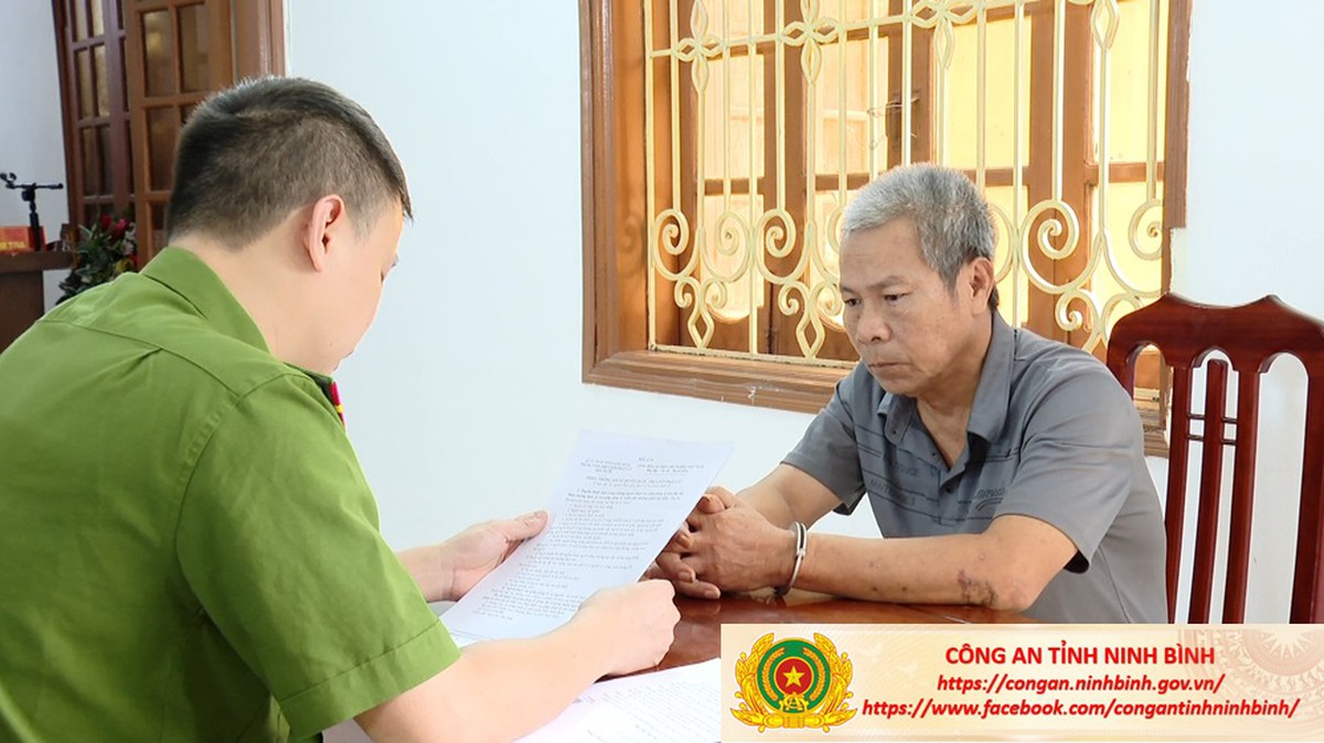 Thi hành lệnh bắt tạm giam, khám xét nơi ở của Lê Văn Sinh SN 1965