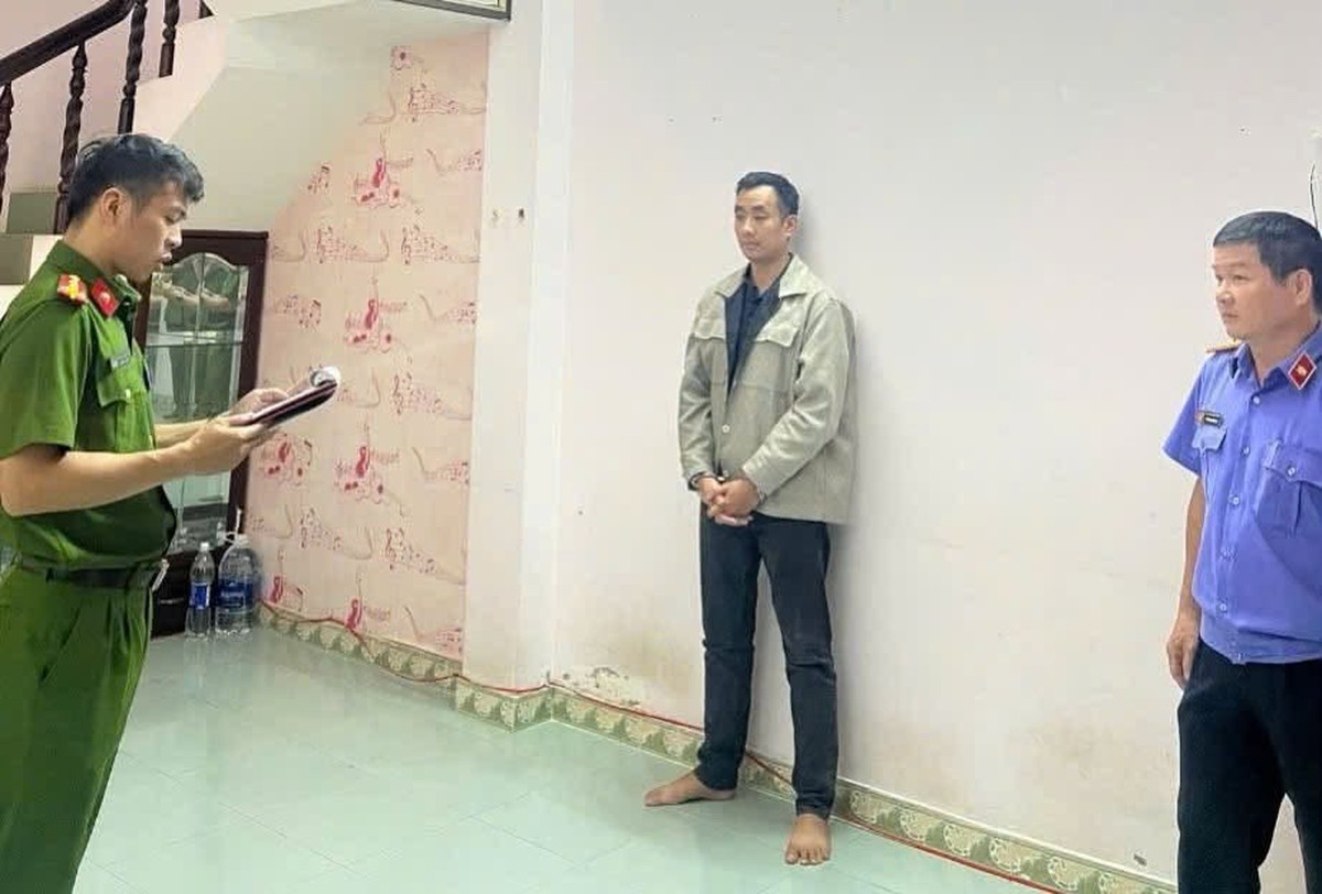 Lệnh bắt "giám đốc" công ty bất động sản Trần Tiến Đạt SN 1992