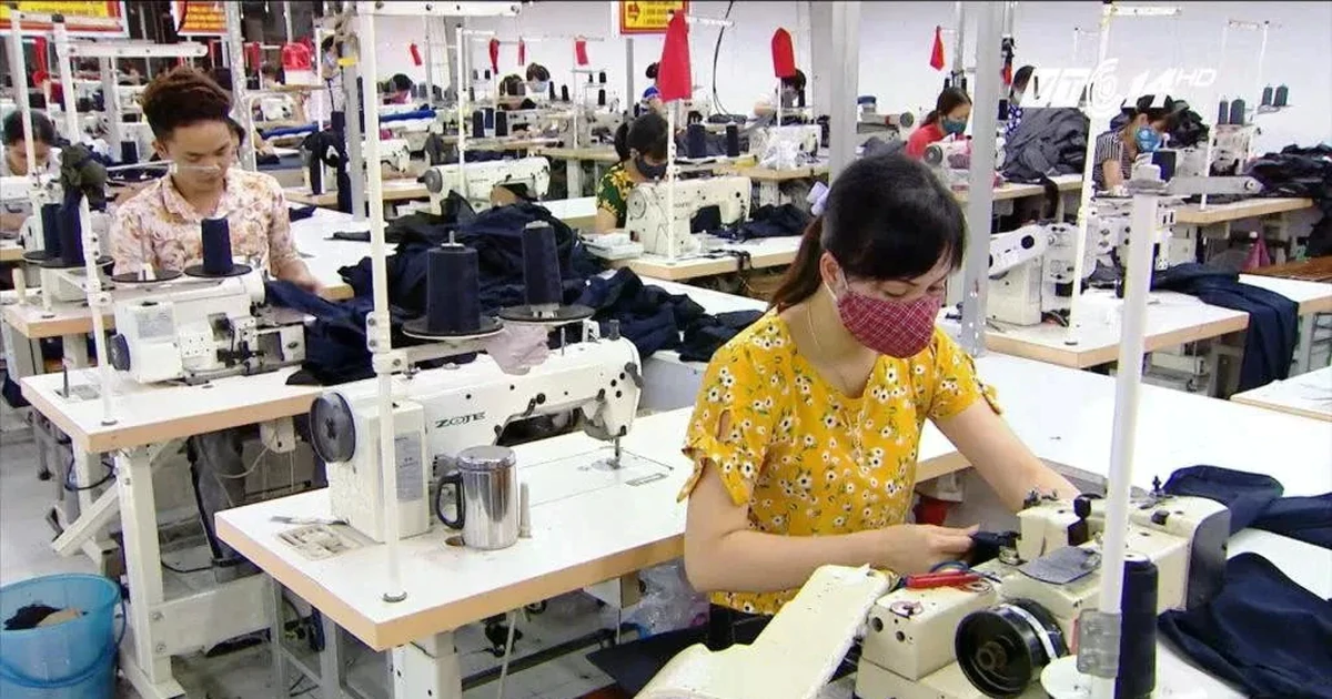 Doanh nghiệp đang hưởng ưu đãi có tiếp tục được giảm 30% thuế?