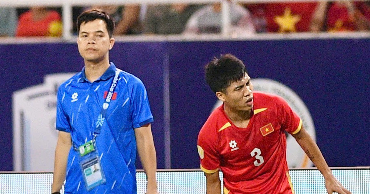 Lý do Văn Vĩ rời sân sau 10 phút đá chung kết ASEAN Cup 2026