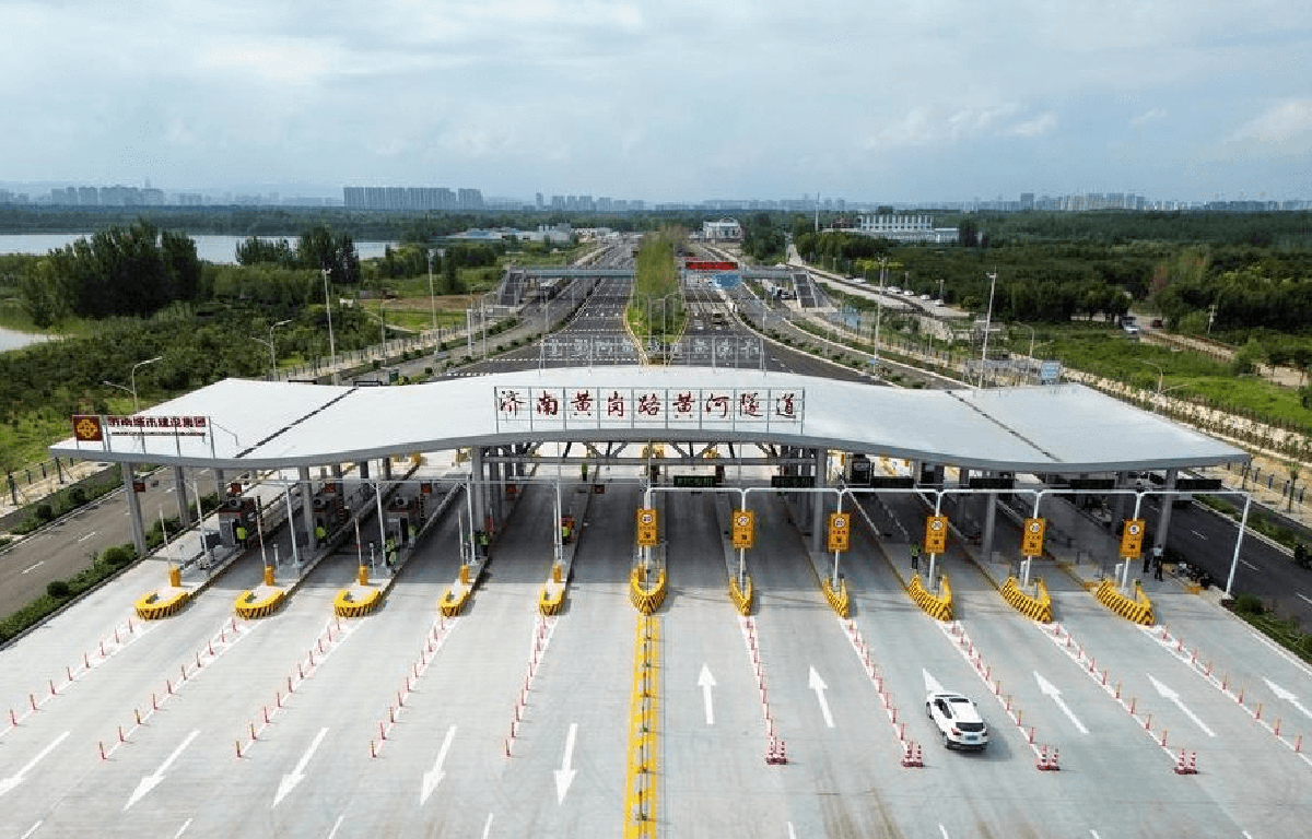 Đỉnh cao xây dựng Trung Quốc: Tung cỗ máy đào hầm kỷ lục thế giới, chính thức thông xe siêu hầm 2 tầng xuyên con sông dài thứ 2 đất nước