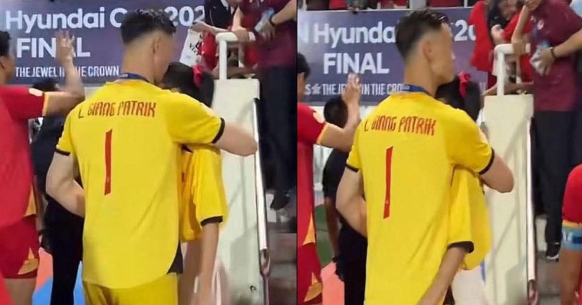 Danh tính người đẹp được Thủ môn Lê Giang Patrik ôm và hôn lên trán ngay sau khi tuyển Việt Nam đăng quang ASEAN Cup 2026