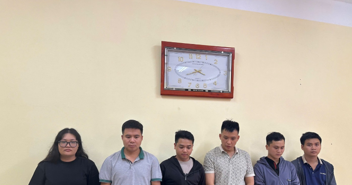 Dùng 90 tài khoản tại 9 ngân hàng để luân chuyển tiền, 14 người bị khởi tố liên quan dòng tiền khoảng 500 tỷ đồng