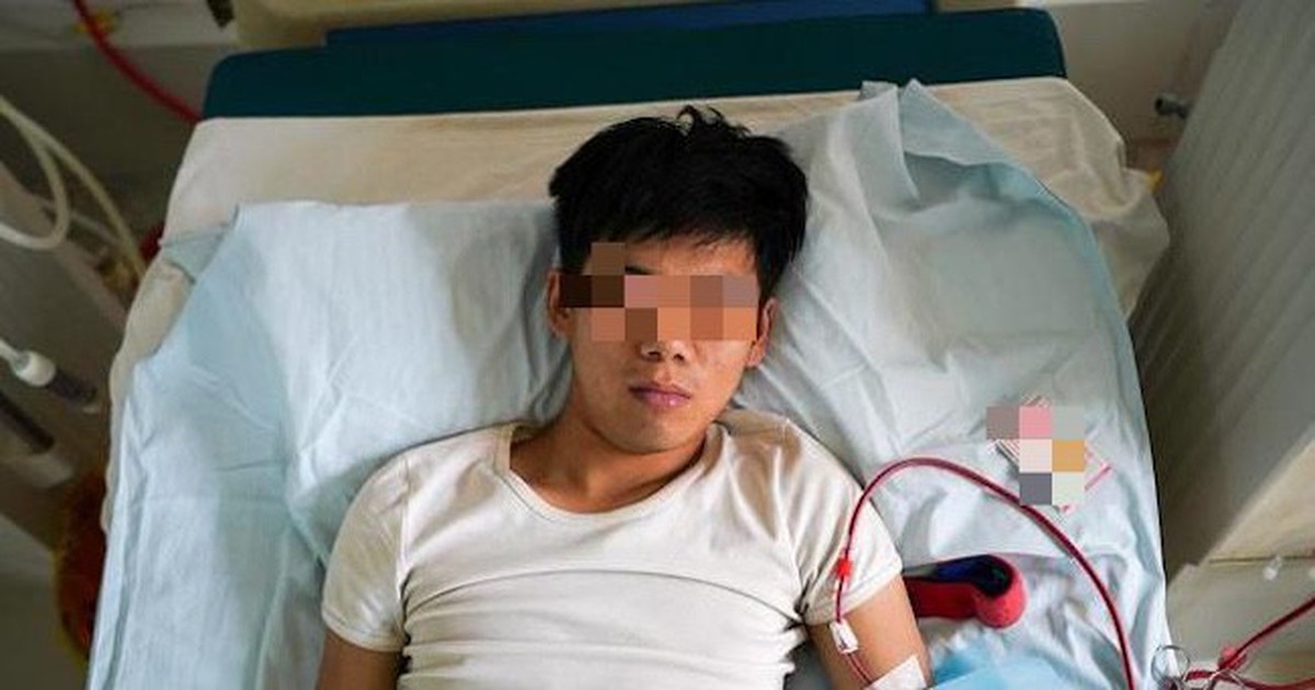 Người đàn ông 30 tuổi tử vong vì suy thận: Bác sĩ tìm ra thủ phạm là 2 món "vạn người mê" mỗi tối
