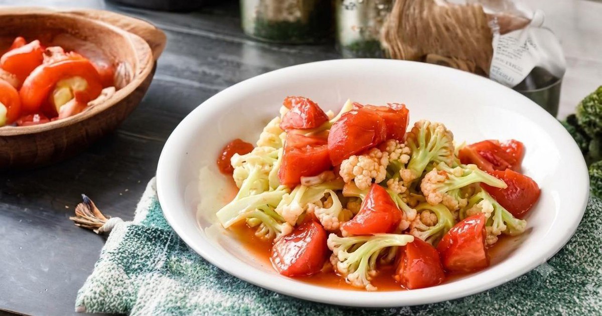 Loại rau đang vào mùa là "thần dược bảo vệ gan", nấu thế nào cũng ngon, đặt biệt khi kết hợp với cà chua