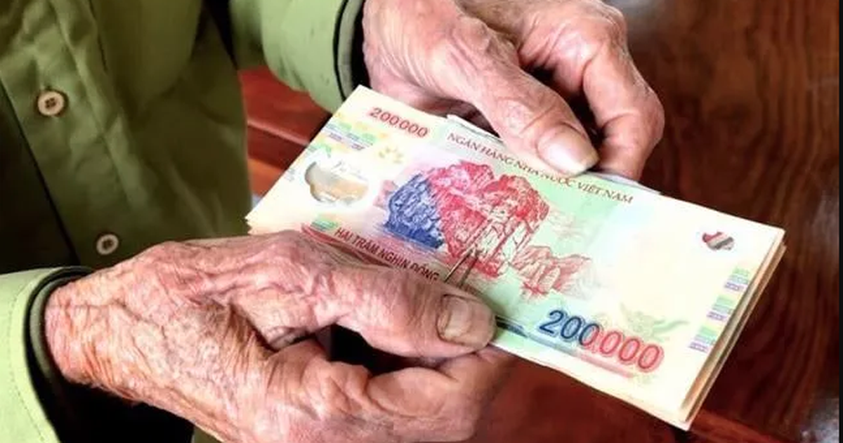 Từ 5/10/2026: Người từ đủ 60 đến dưới 75 tuổi được hưởng 810.000 đồng/tháng nếu thuộc trường hợp này