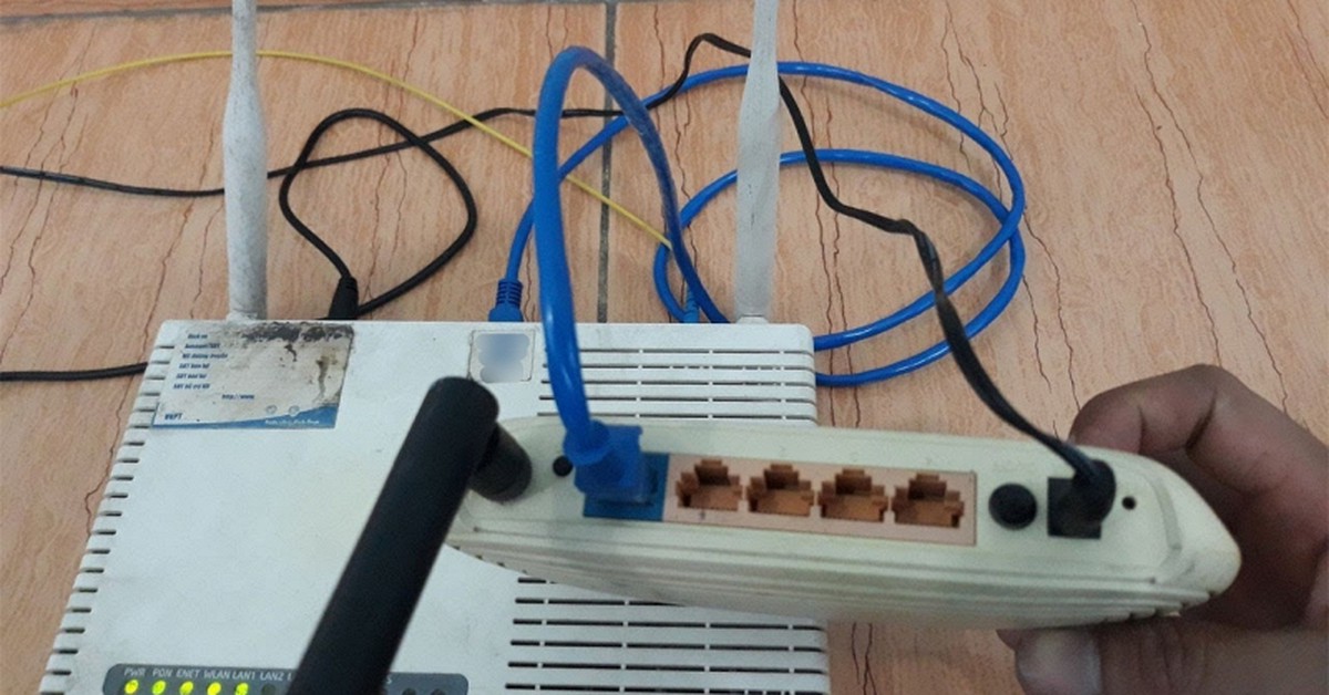 Lời khuyên cho các gia đình không tắt và rút điện WiFi, vẫn để 24/24
