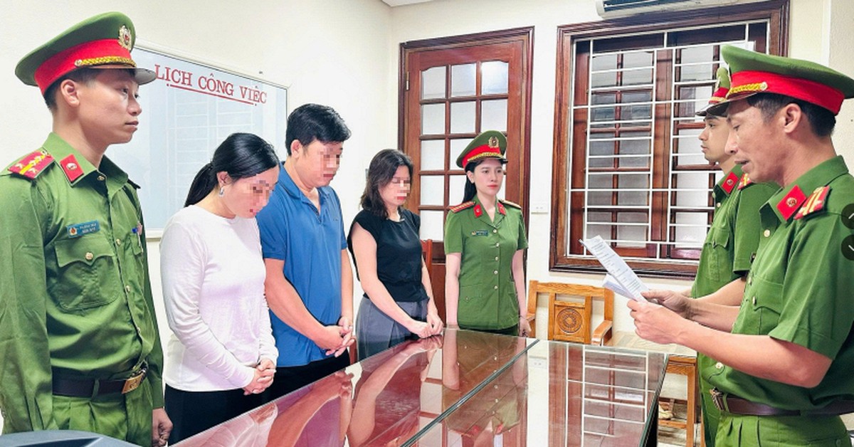 Cảnh sát đồng loạt khám xét 3 địa điểm, khởi tố Nguyễn Thị Bích Phương và chồng