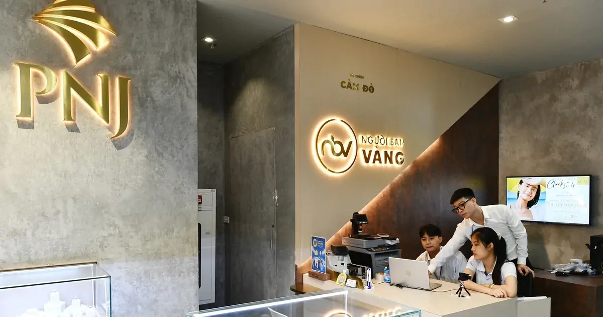 Mở màn tháng 8, PNJ và loạt cổ phiếu "đua" trần