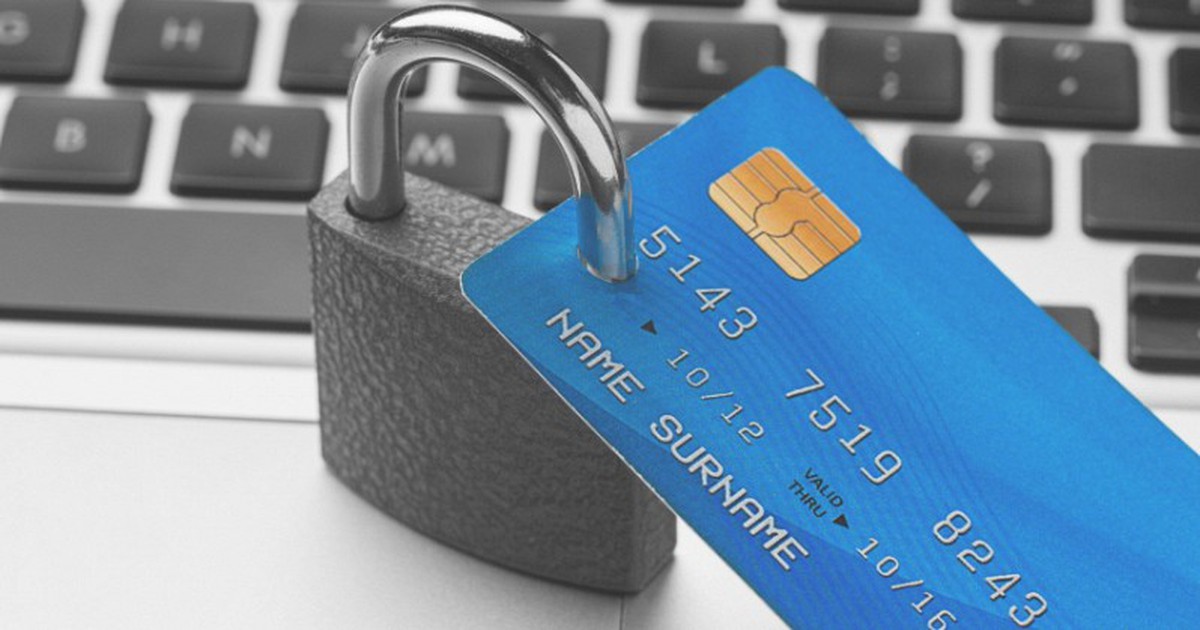 Ngân hàng thông báo phong tỏa tài khoản và tự động trích tiền với những trường hợp này
