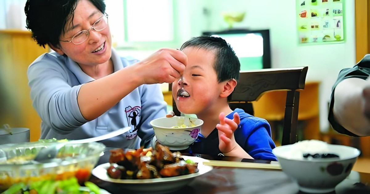 Sự khác biệt giữa đứa trẻ được mẹ nuôi lớn và đứa trẻ được ông bà nuôi lớn