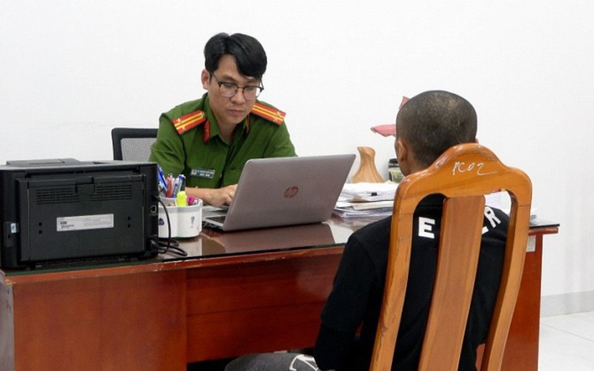 Nguyễn Minh Thắng SN 1994 môi giới cho 3 cặp nam, nữ mua bán dâm