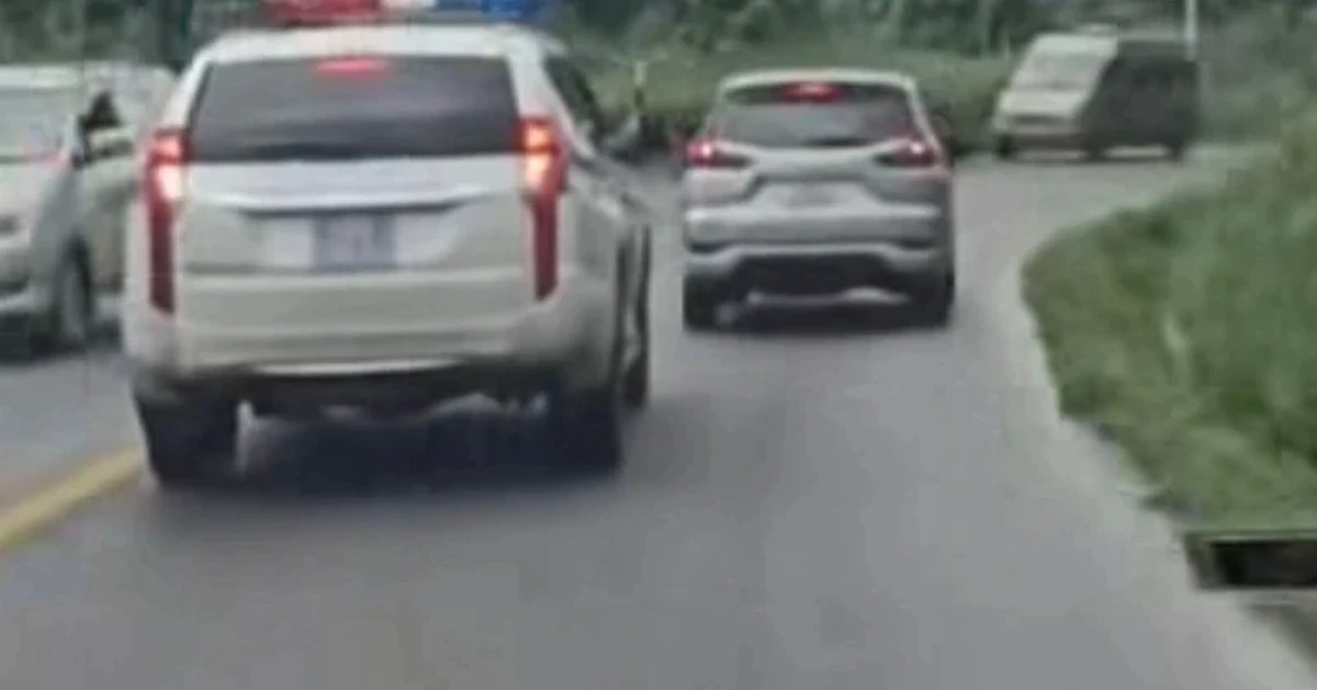 CSGT nối "hành lang" hơn 300km đưa sản phụ nguy cấp đi cấp cứu