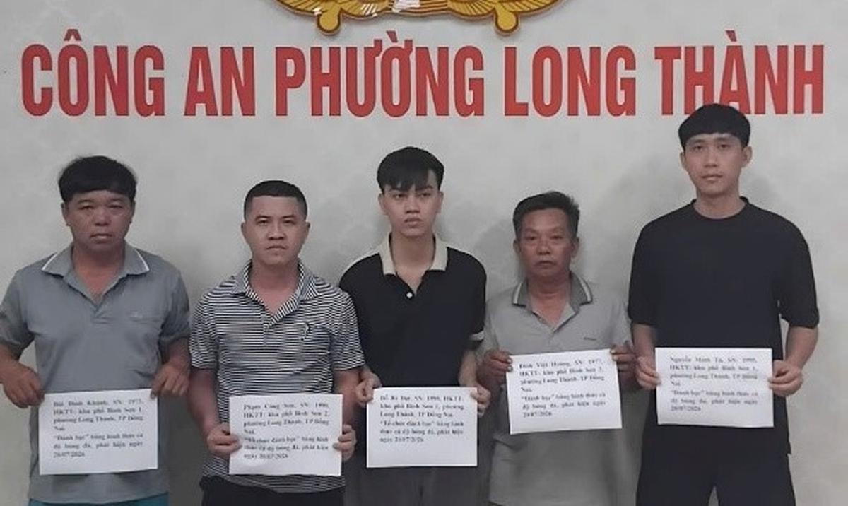 Công an điều tra giao dịch 97,8 triệu đồng: Tạm giữ Đỗ Bá Đạt SN 1998 và 4 người khác