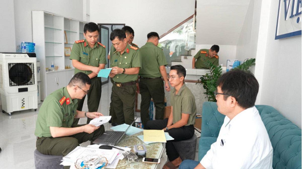 Công an kiểm tra đột xuất phòng khám, khởi tố hình sự Lâm Văn Tướng SN 1992